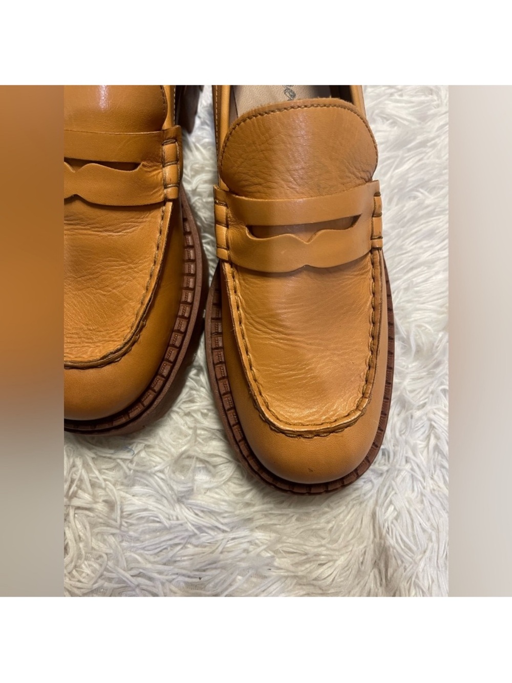 Free People Chunky Lug Sole Tan Leather Penny Loafers 39.5 9.5 - Picture 14 of 15